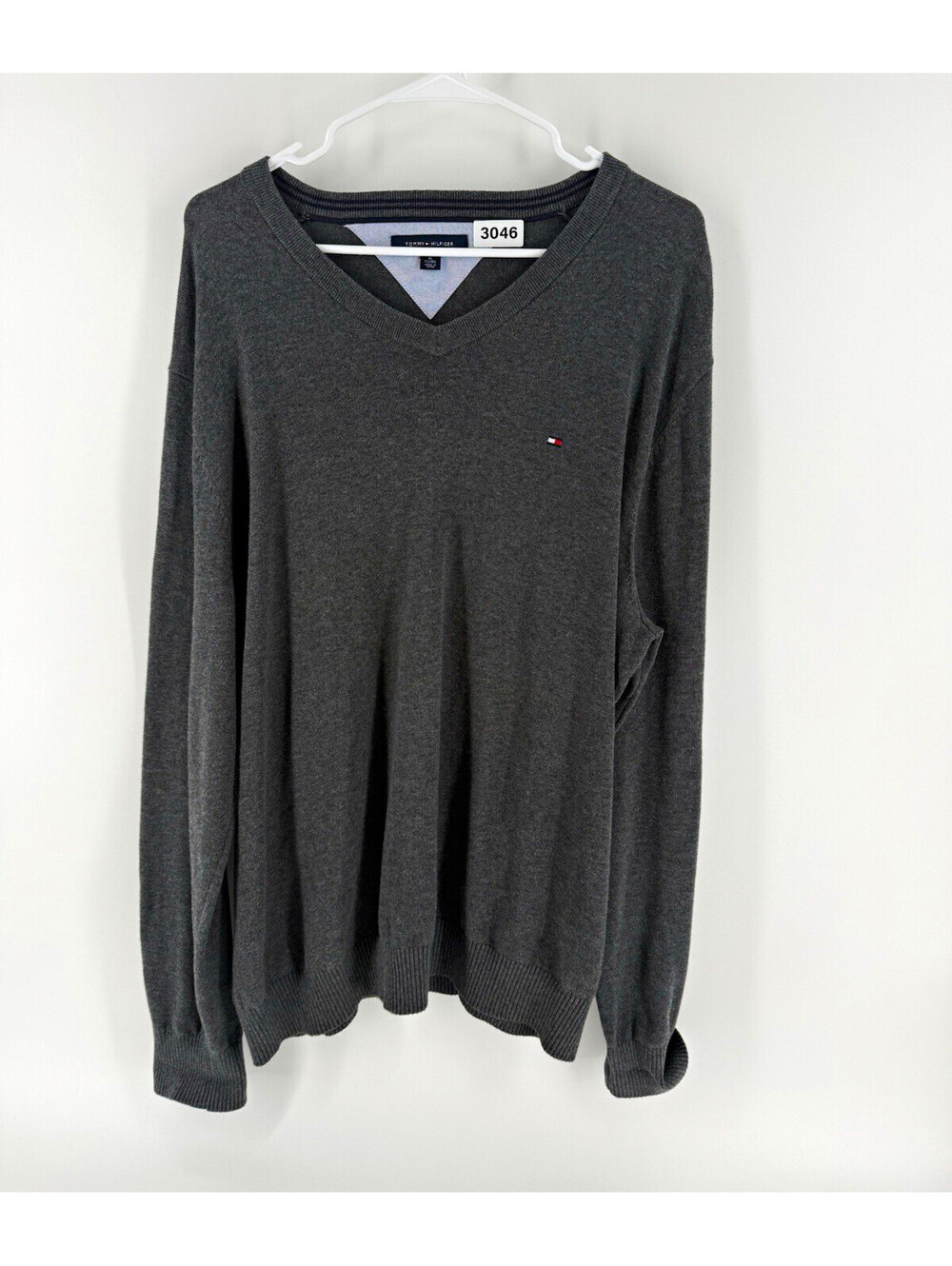 Tommy Hilfiger Mens XL Gray V-Neck Pullover Sweater Cotton Knit Logo